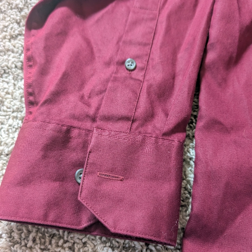 Men Maroon Button down - Picture 4 of 6